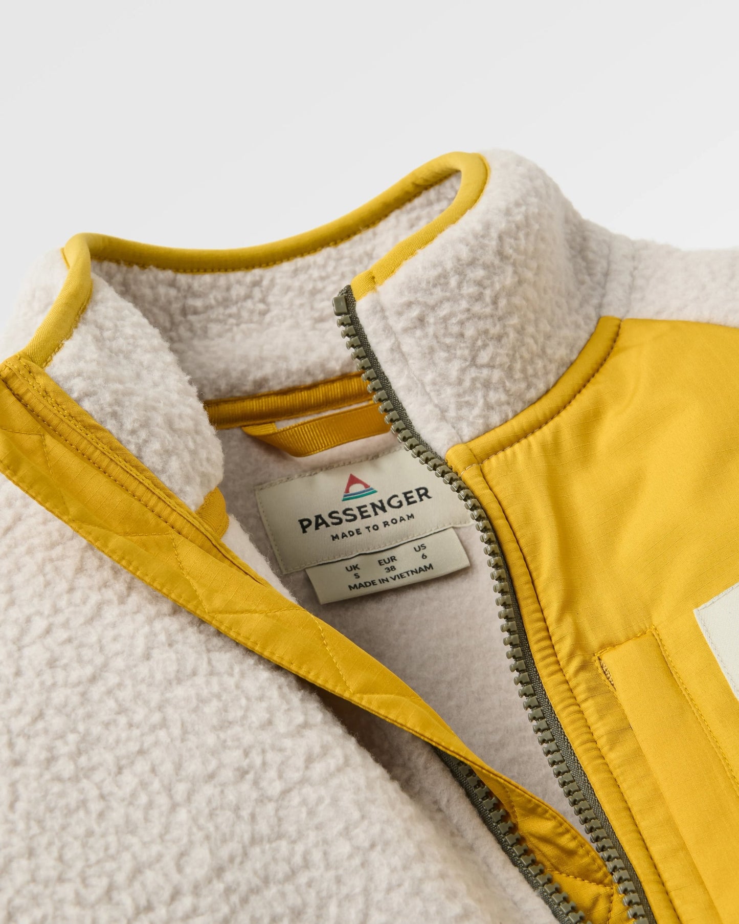 Home Recycled Sherpa Fleece - Vintage White/Dusty Olive